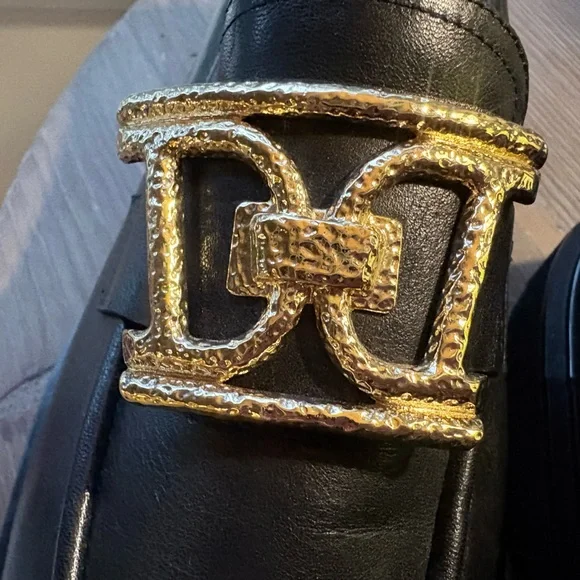 🧶Dissona NWOB Black Leather Lug Sole Loafers Gold Buckle Size EU 40 + Free Gift